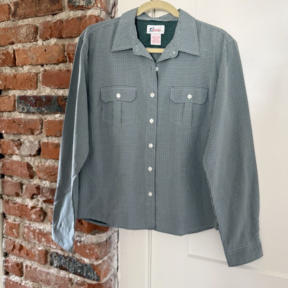 World Wide Sportsman’s Women’s L Fishing Shirt Mesh Pocket Button Down Plaid